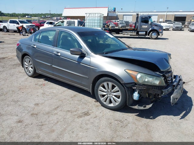 Salvage Honda Accord Image