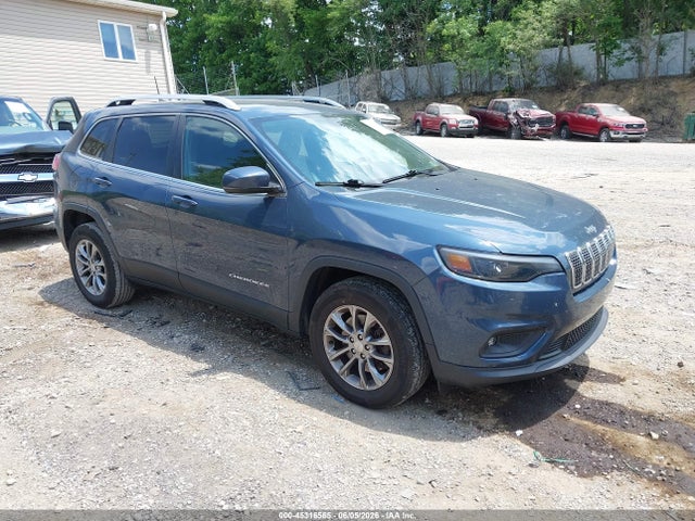 Salvage Jeep Cherokee Image
