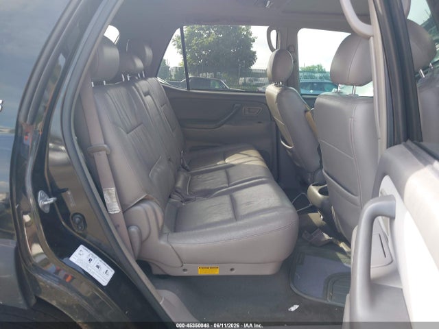 Toyota Sequoia Sr5 V8