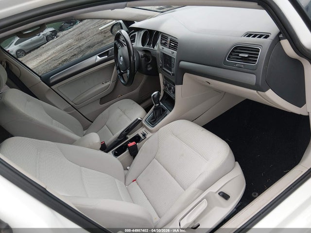 Volkswagen Golf Tsi S