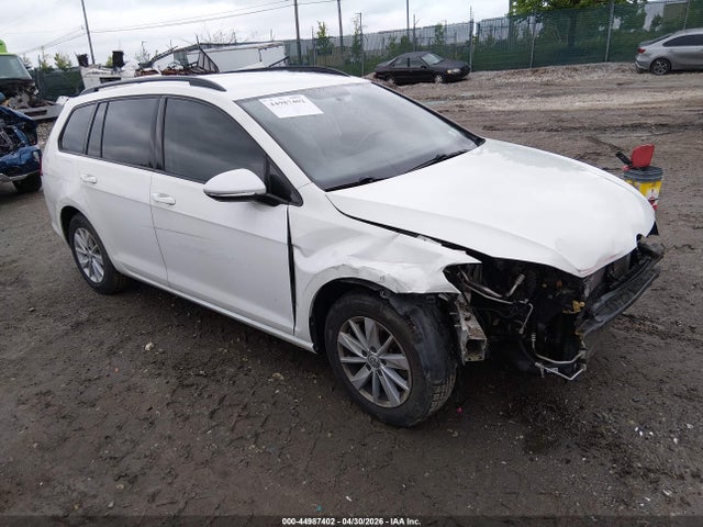 Salvage Volkswagen Golf Image