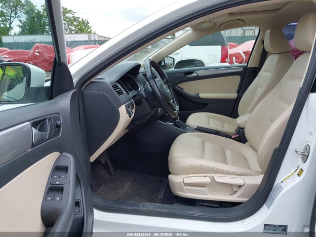 Volkswagen Jetta 1.4t Se