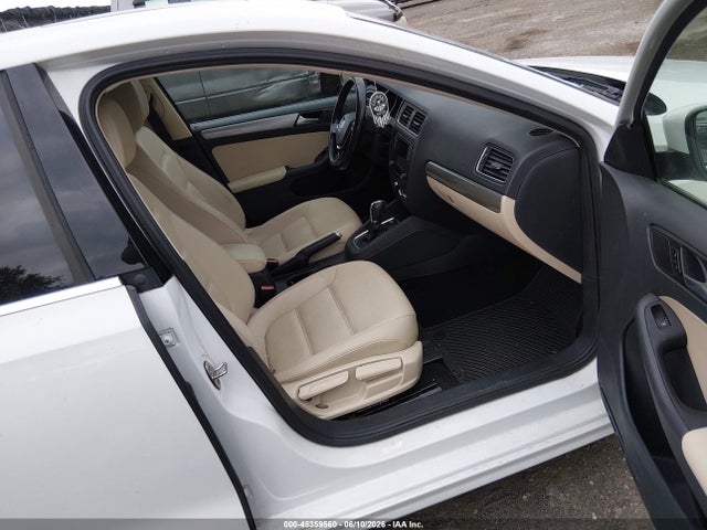 Volkswagen Jetta 1.4t Se