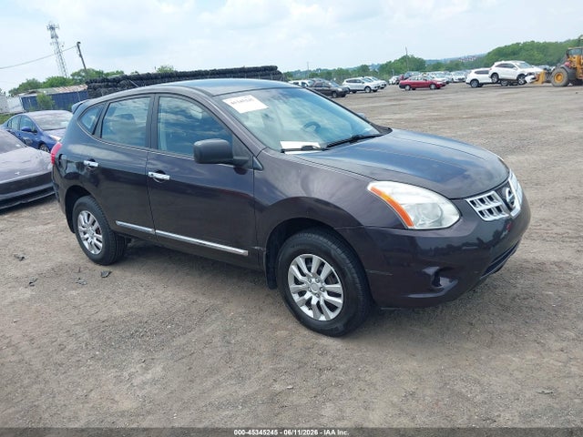 Salvage Nissan Rogue Image