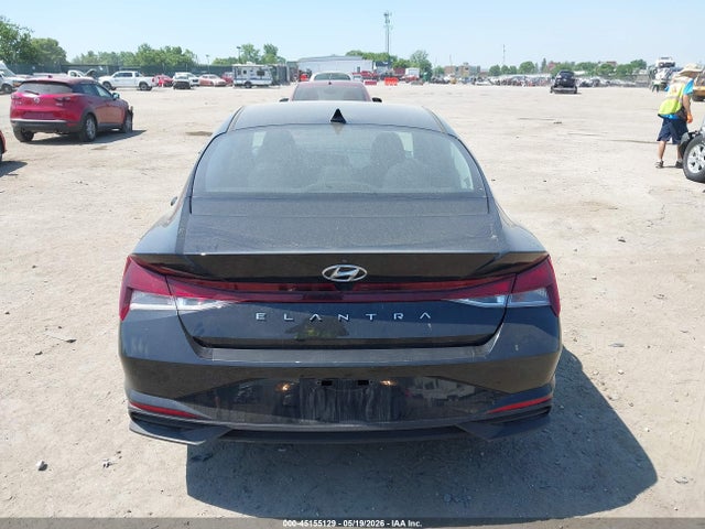 Hyundai ELANTRA Sel