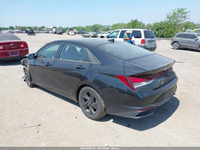 Hyundai ELANTRA Sel