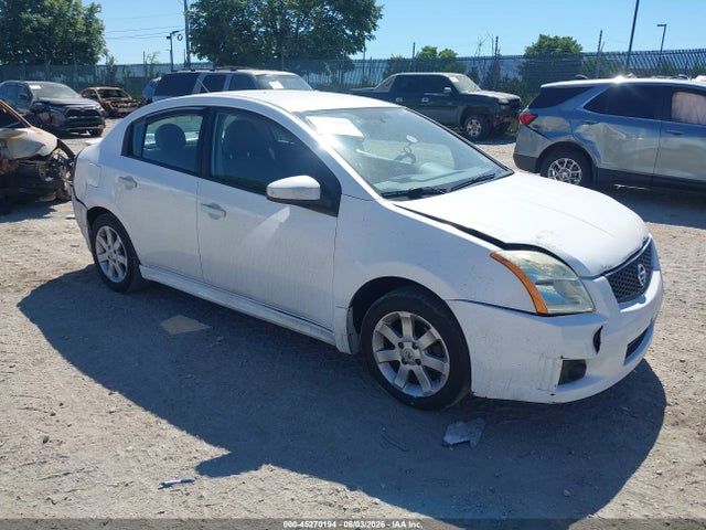 Salvage Nissan Sentra Image