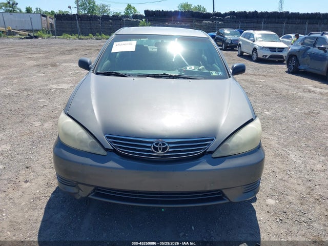 Toyota Camry Std