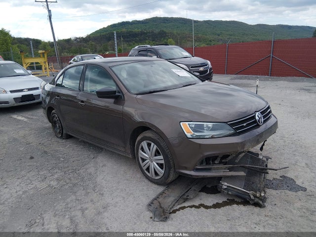 Salvage Volkswagen Jetta Image