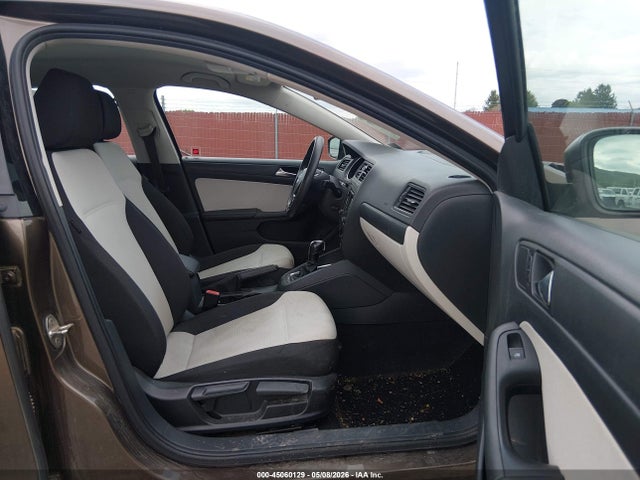 Volkswagen Jetta 2.0l S