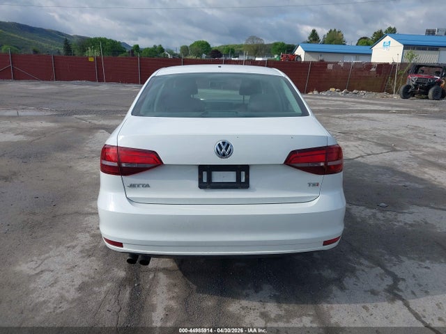 Volkswagen Jetta 1.4t S