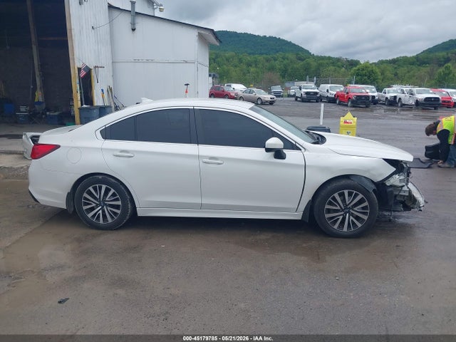 Subaru Legacy 2.5i Premium