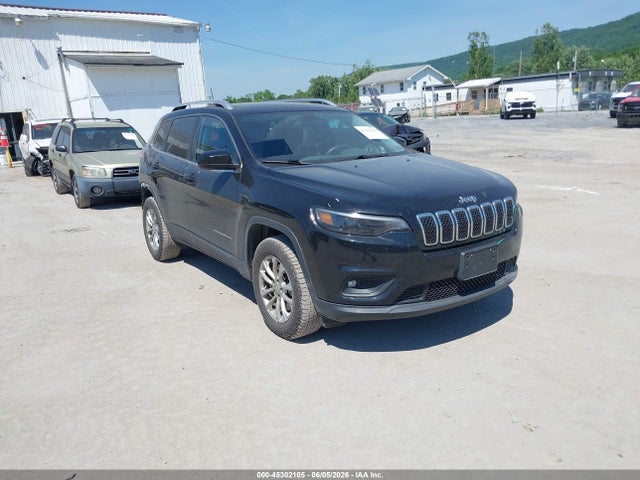 Salvage Jeep Cherokee Image