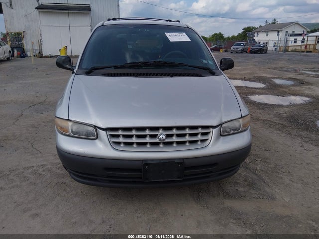 Plymouth Grand Voyager Se