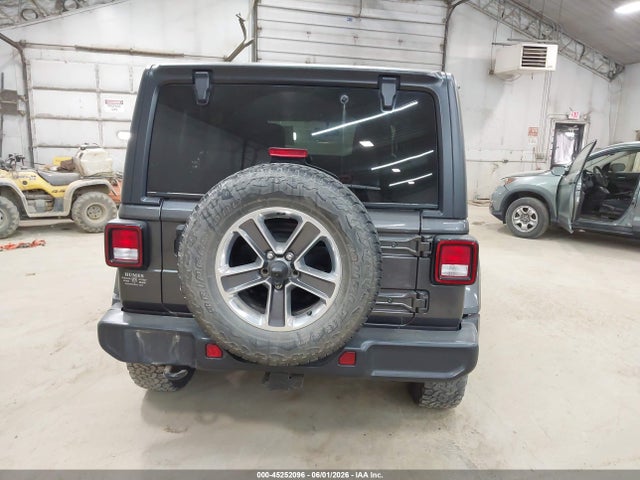 Jeep Wrangler Sahara 4x4