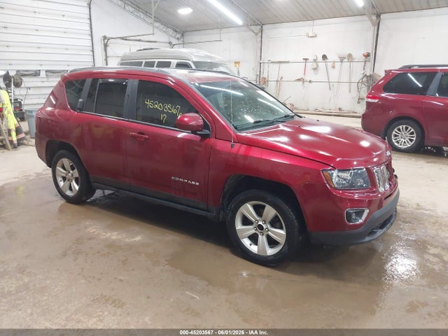 Salvage Jeep Compass Image