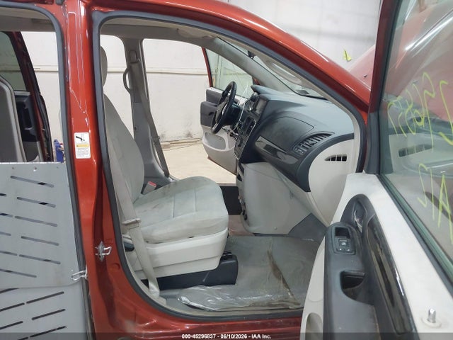 Dodge Grand Caravan Crew