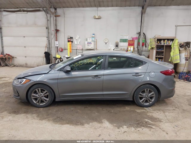 Hyundai ELANTRA Sel
