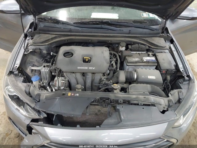 Hyundai ELANTRA Sel