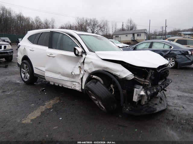 Salvage Acura MDX Image