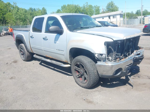 Salvage GMC Sierra 1500 Image