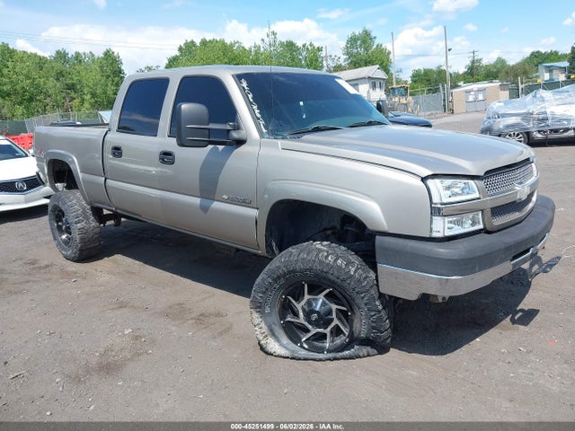 Salvage Chevrolet Silverado 2500 Image