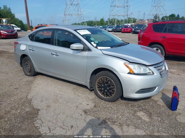 Salvage Nissan Sentra Image