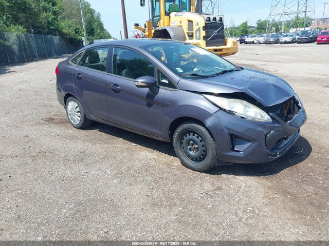 Salvage Ford Fiesta Image