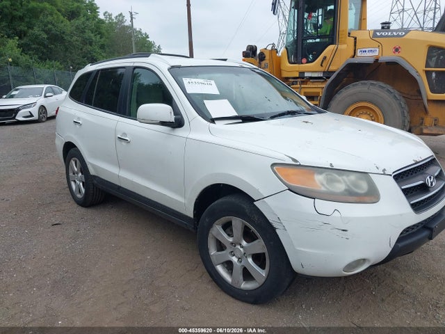 Salvage Hyundai SANTA FE Image