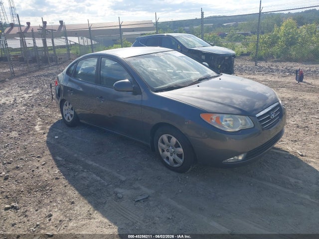 Salvage Hyundai ELANTRA Image