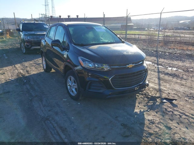 Salvage Chevrolet Trax Image