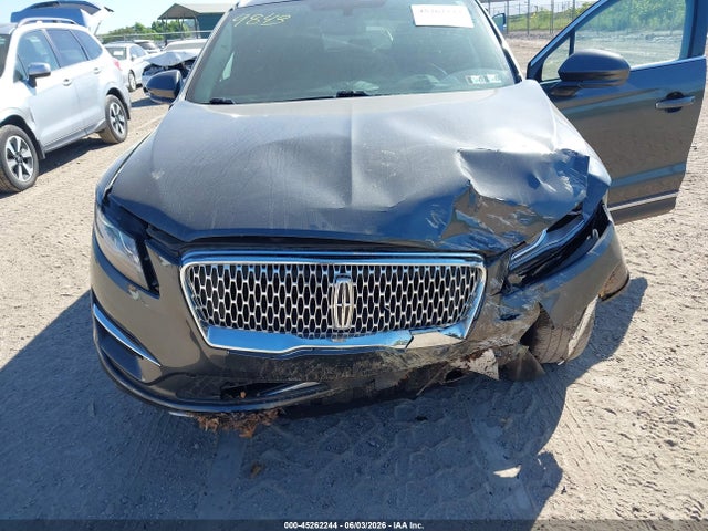 Lincoln MKC Standard