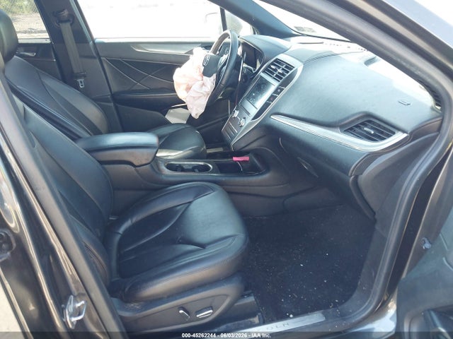 Lincoln MKC Standard