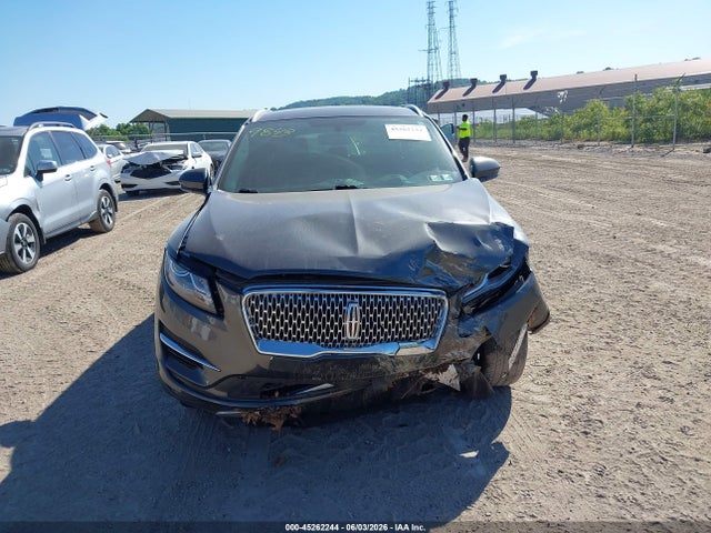 Lincoln MKC Standard