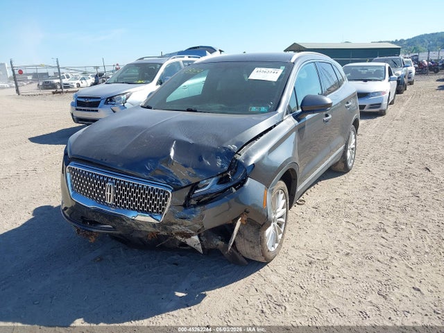 Lincoln MKC Standard