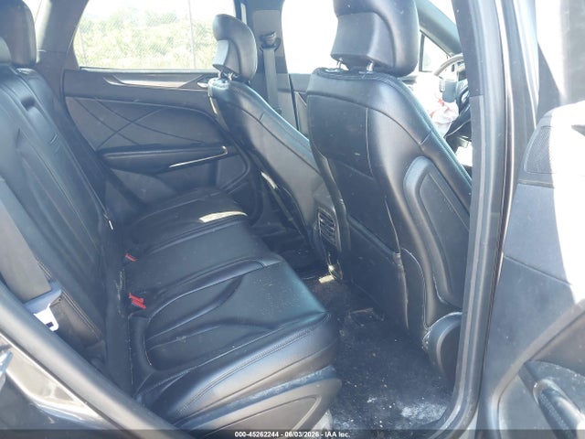 Lincoln MKC Standard
