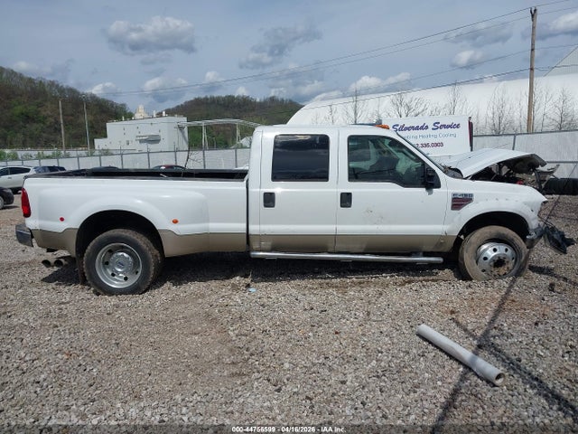 Salvage Ford F-450 Image