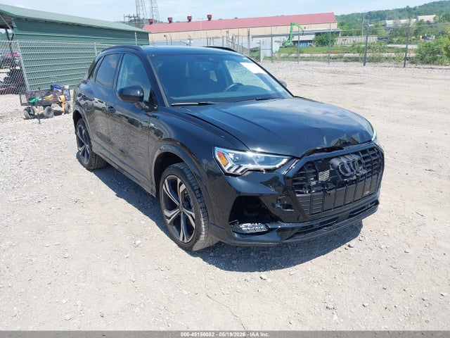 Salvage Audi Q3 Image