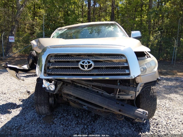 Toyota Tundra Limited 5.7l V8