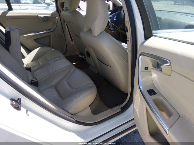 Volvo S60 T5