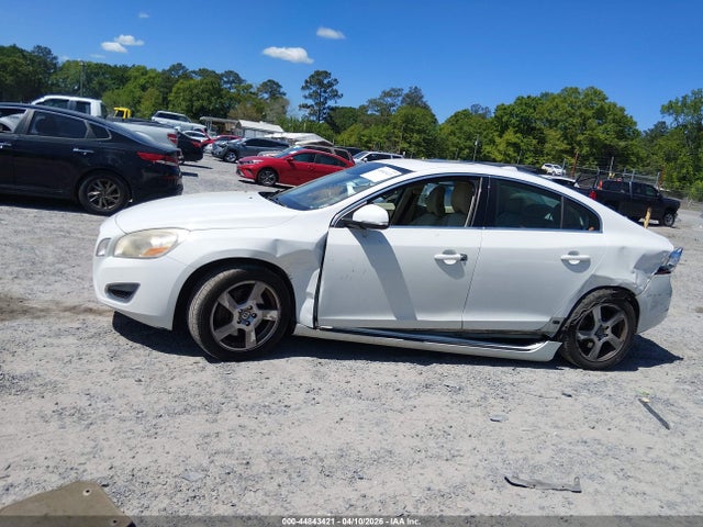 Volvo S60 T5