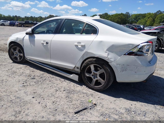 Volvo S60 T5
