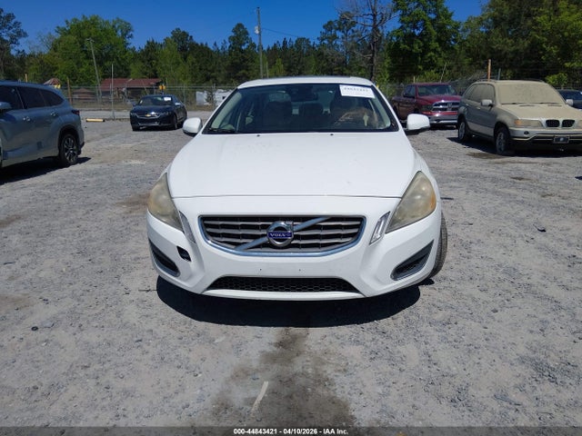 Volvo S60 T5