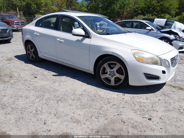 Salvage Volvo S60 Image
