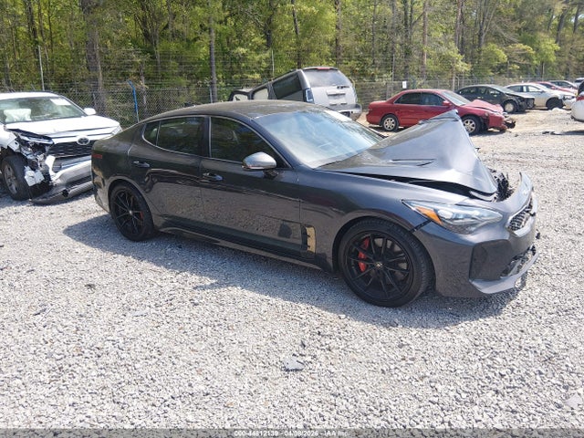 Salvage Kia Stinger Image