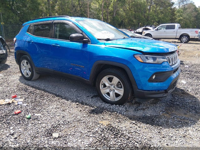 Salvage Jeep Compass Image