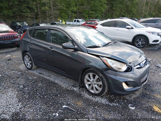 Salvage Hyundai ACCENT Image