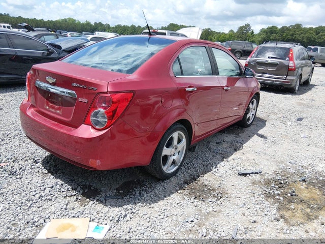 Chevrolet Sonic 2lz