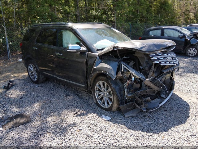 Salvage Ford Explorer Image