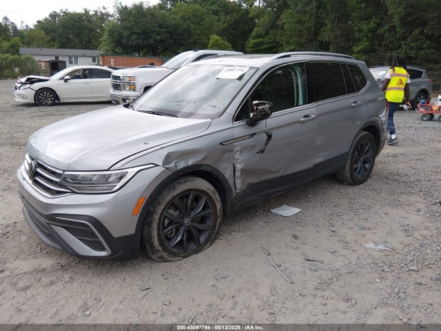 Volkswagen Tiguan 2.0t Se